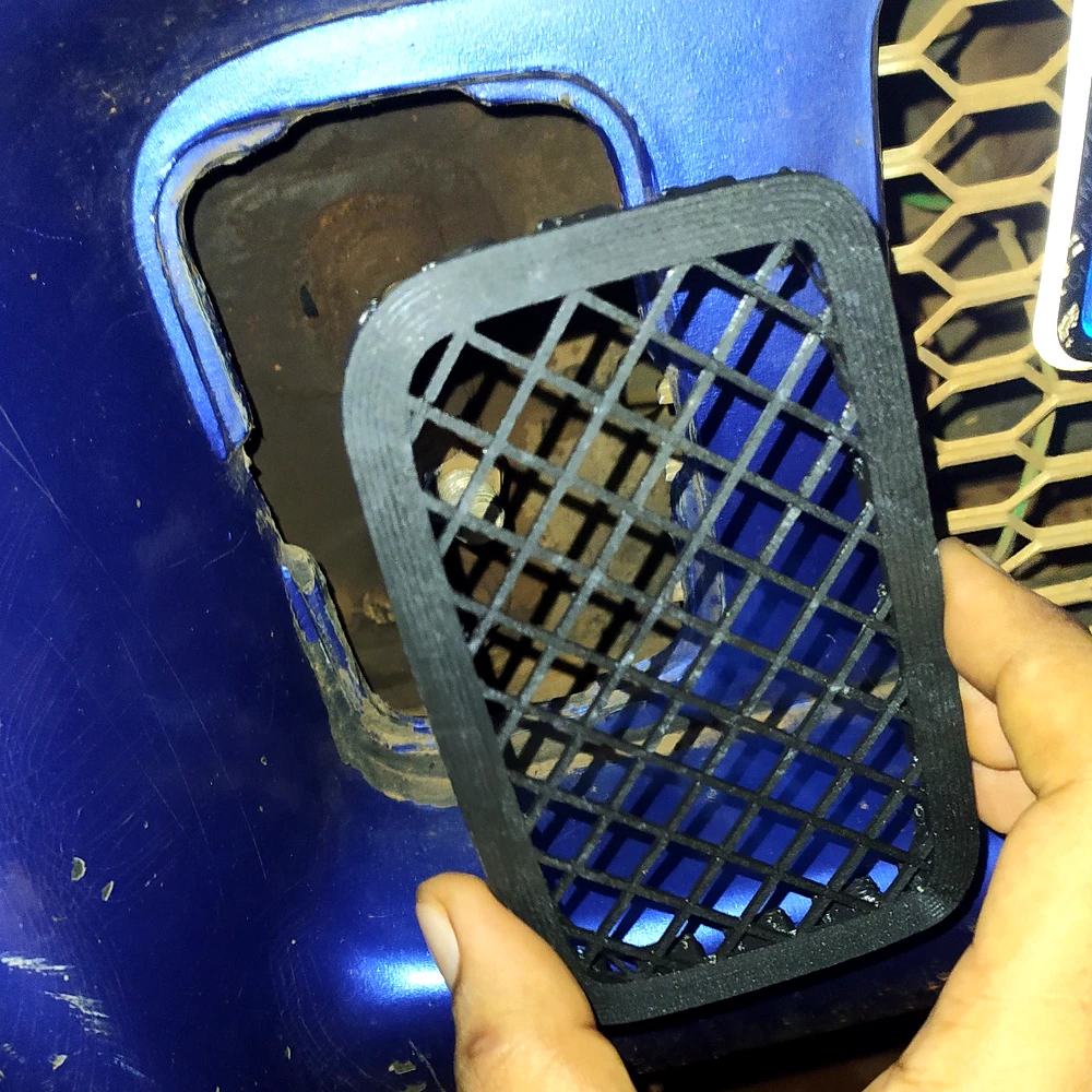 Mahindra Scorpio Bumper Mesh Grille Cap (Snap-Fit Replacement)